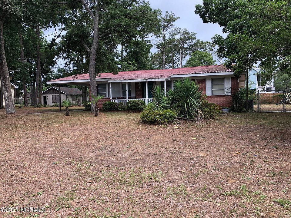 1st image of 207 NE 60th St