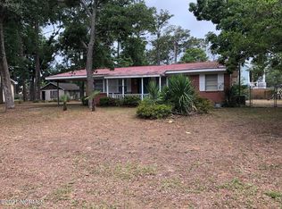 207 NE 60th St, Oak Island, NC 28465