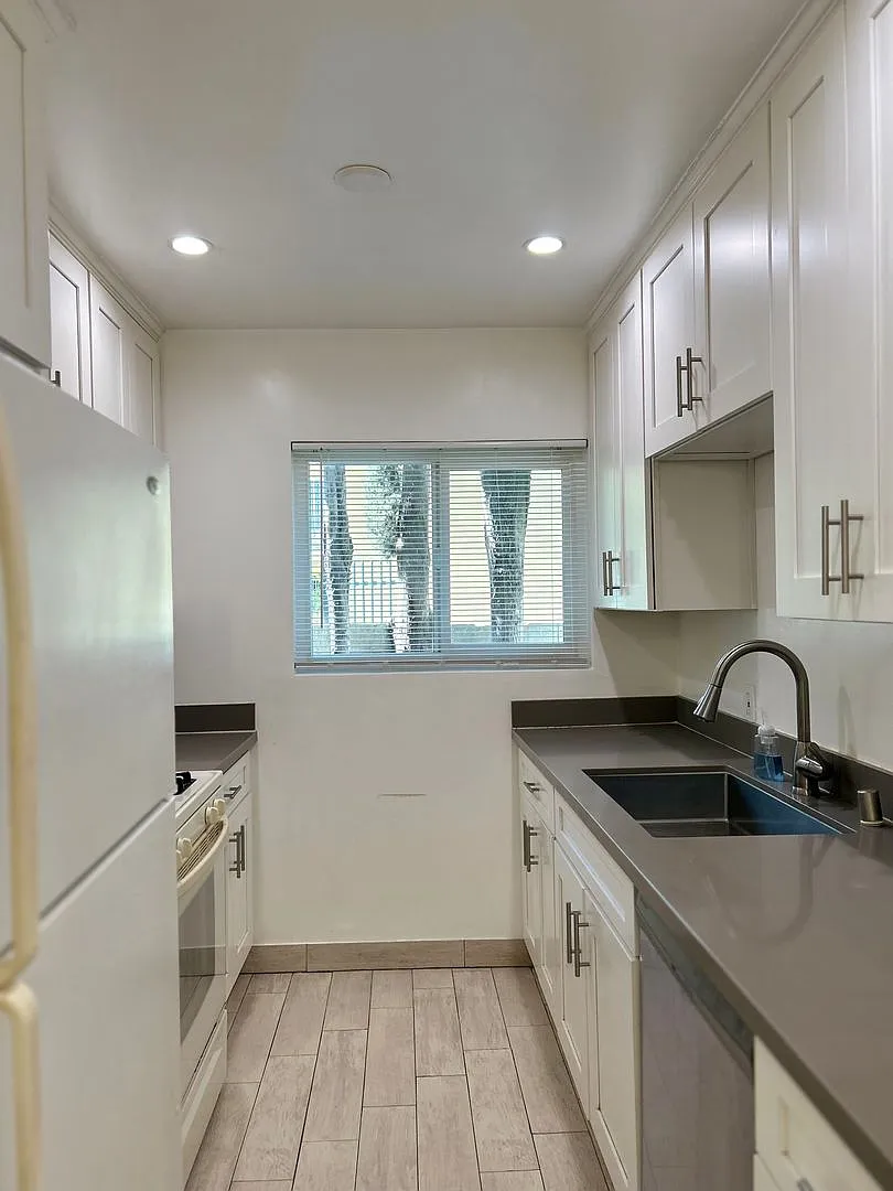 4324 Ventura Canyon Ave (near Ventura Blvd) Gem — Photo 4
