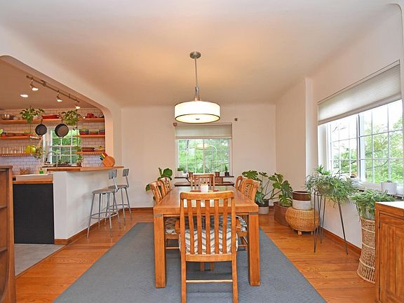 5th image of 1031 Clifton Hills Ave