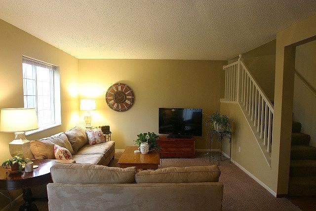 2nd image of 2565 Alpine Dr