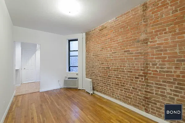Rented by Bond New York | media 10