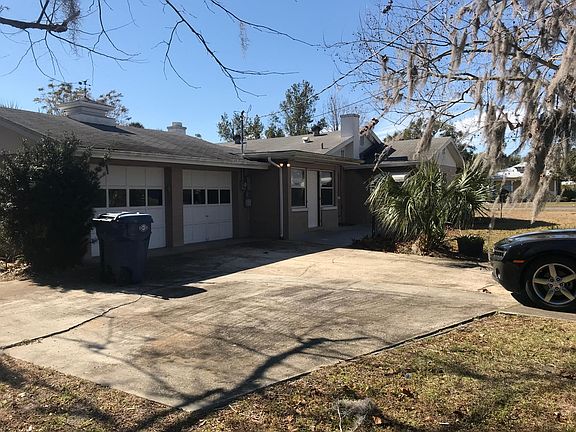 2nd image of 424 N Saint Clair Abrams Ave