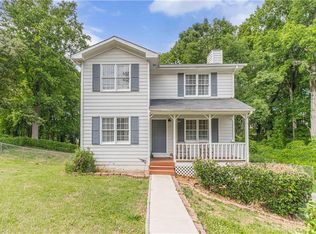 484 Daisy Trl, Lawrenceville, GA 30046