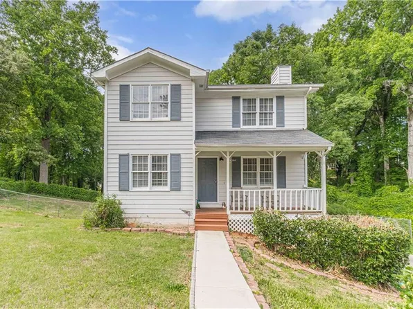 484 Daisy Trl, Lawrenceville, GA 30046