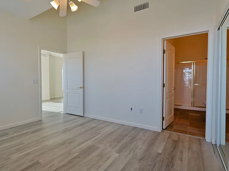 700 Carnegie St #1424 — Photo 13