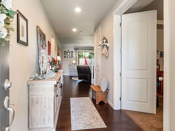 4th image of 23021 81st Avenue Ct E