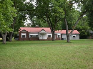 903 Cordele Rd, Albany, GA 31705