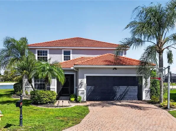 2645 Fishtail Palm CT, NAPLES, FL 34120