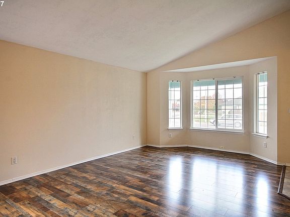 5th image of 10405 NE 97th St