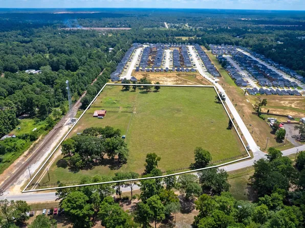 9247 Crockett Martin Rd, Conroe, TX 77306