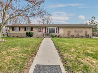 3328 Catalina Dr, Bay City, MI