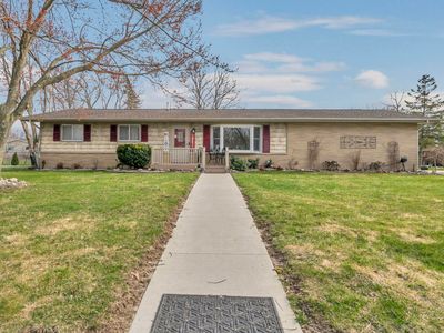 3328 Catalina Dr, Bay City, MI, 48706