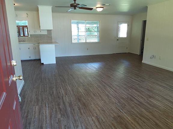 4th image of 503 Cunningham Dr