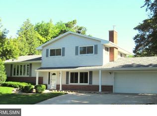 9016 34th Ave N, New Hope, MN 55427