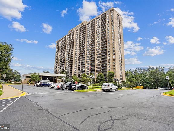 2nd image of 3705 S George Mason Dr APT 1913S