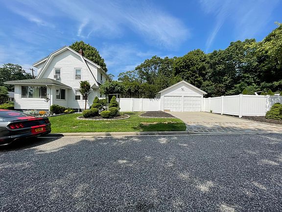 2nd image of 36 Stymus Ave