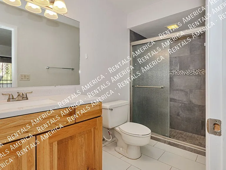 5342 N Camino De La Culebra — Photo 12