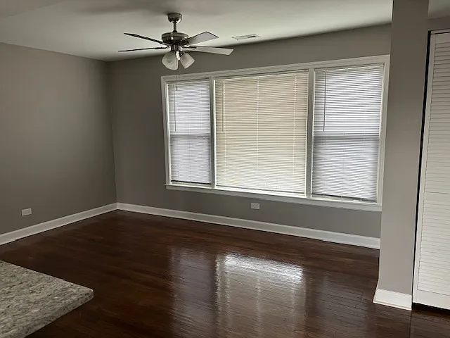 4901 N Kilpatrick Ave — Photo 8