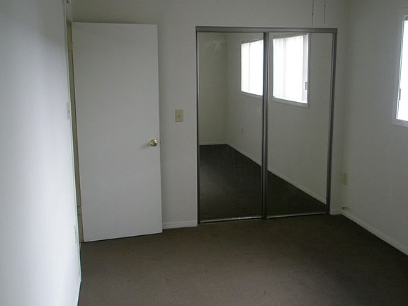 5th image of 33 Esperanza Ave APT A