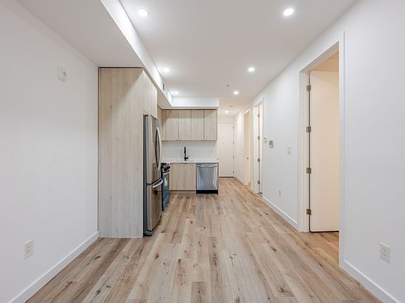 5th image of 1806 I St NE #2