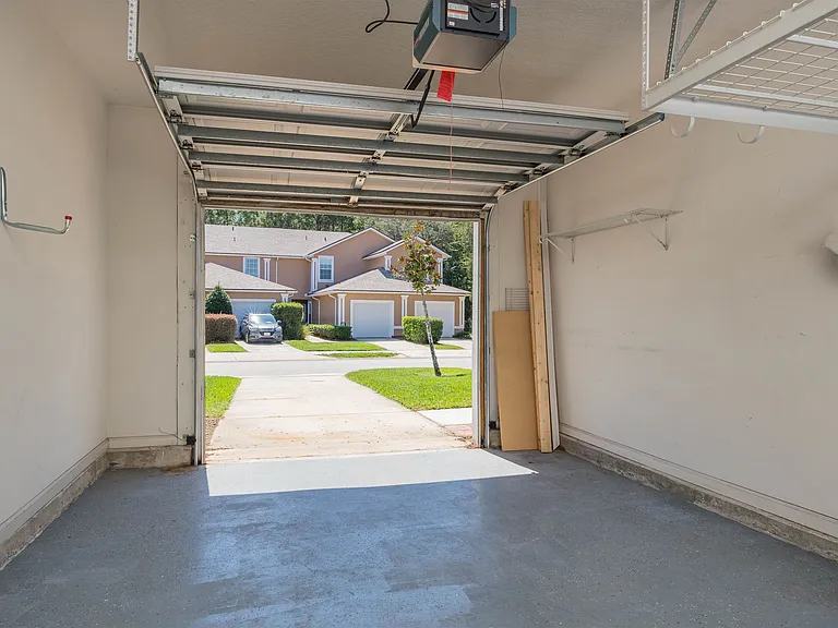 345 Scrub Jay Dr #345 — Photo 4