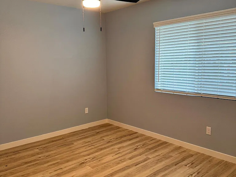 852 Cardona Pl — Photo 12