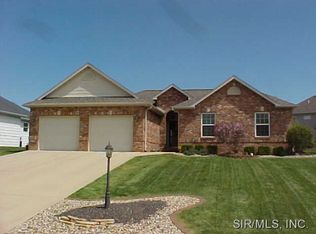 4627 Wisteria Dr, Alton, IL 62002