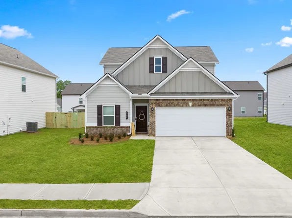 205 Sanie Cove Ln, Odenville, AL 35120