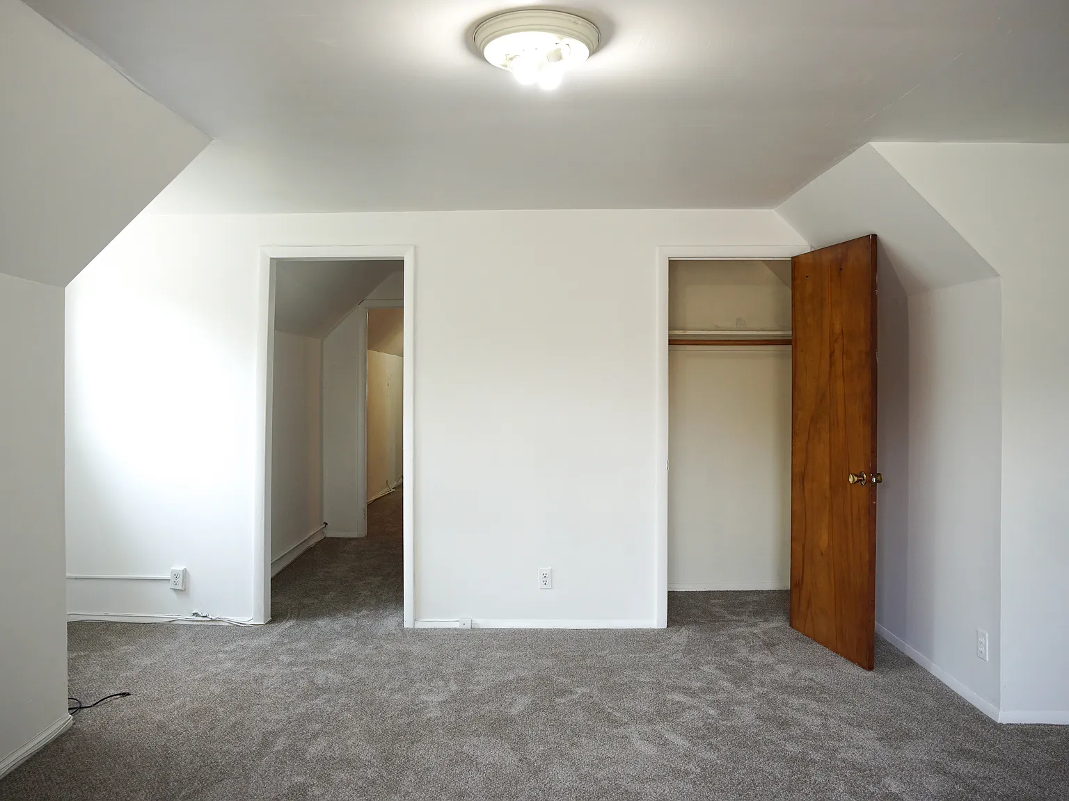 2 bed, 900 sqft, $2,500 — Photo 4