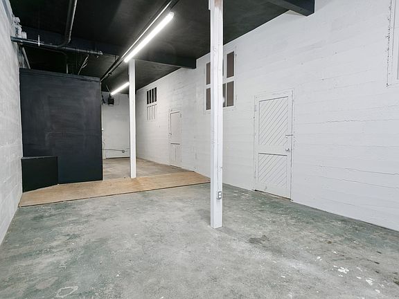 4th image of 3502 McKinley Ave #3502C