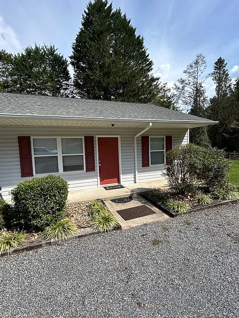 313 Cagle Branch Rd #4