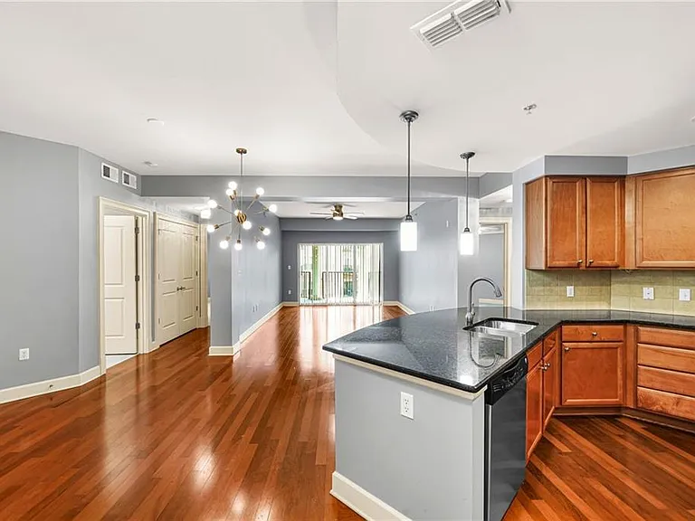 200 River Vista Dr #436 — Photo 2