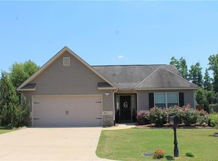 405 Meghan Ct, Opelika, AL 36804