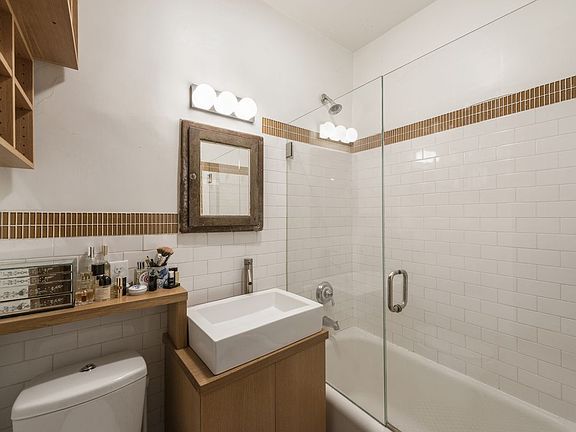5th image of 54 E 1st St APT 4C