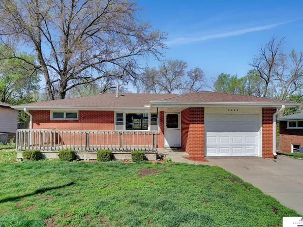 3725 S Folsom St, Lincoln, NE 68522