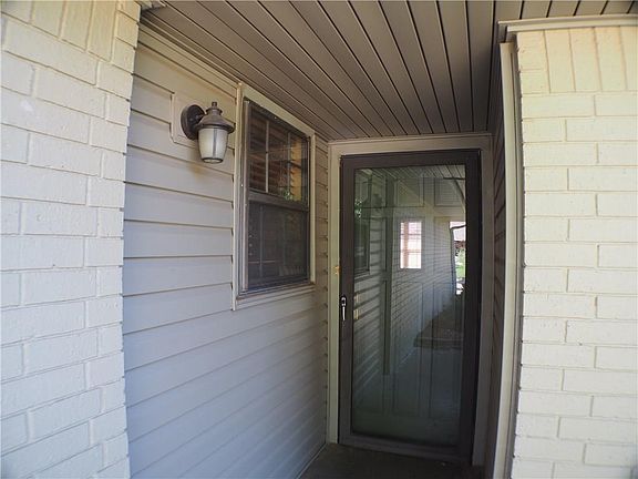 5th image of 1305 N Adams St