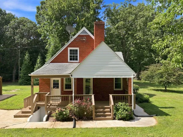 47 Harbor Dr, Lynchburg, VA 24504