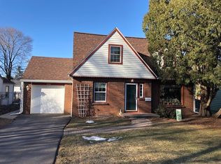 2712 Regent St, Madison, WI 53705