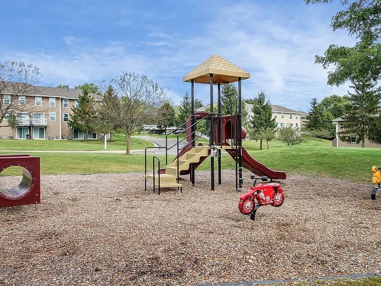 Stonebrook Townhomes I & II — Photo 10