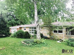 2731 Smith Rd, Lambertville, MI 48144