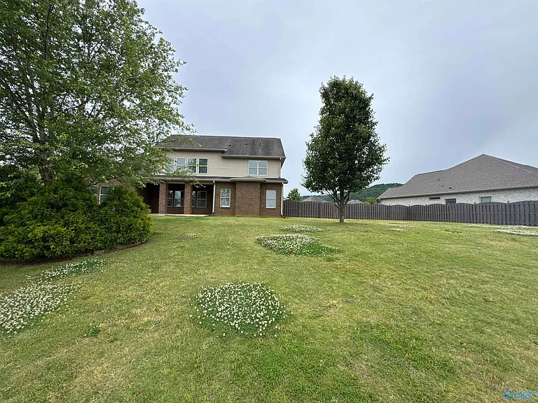 4323 Flint Dr SE — Photo 41