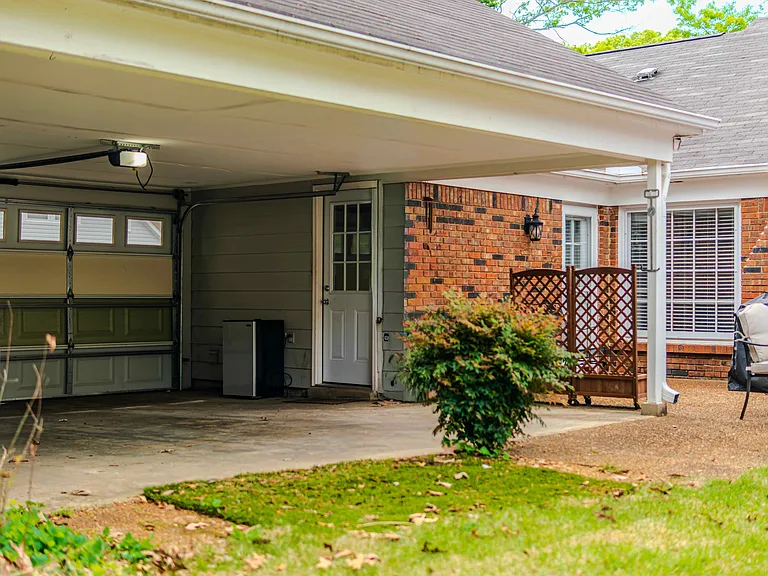 7969 Cross Ridge Dr — Photo 25