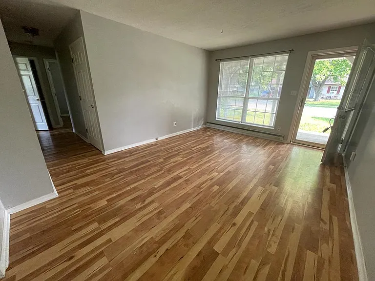 5249 Yucatan Dr — Photo 3