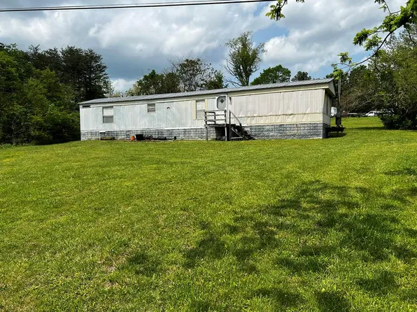 112 Templeton St, Spencer, TN 38585