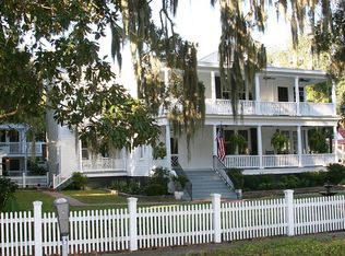 1103 Craven St, Beaufort, SC 29902