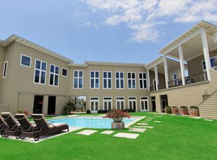 655 Light Ln, Port Aransas, TX 78373