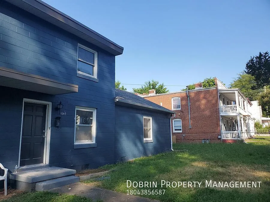 1729.5 Winder St