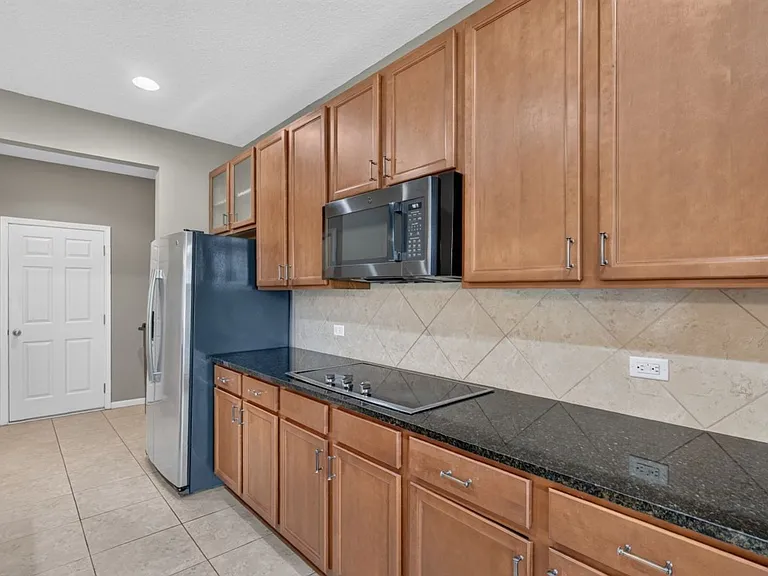263 Gilmore Ln — Photo 16