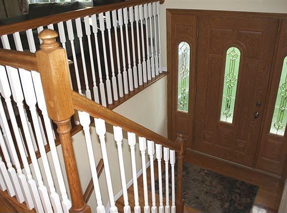 ENTRY FOYER